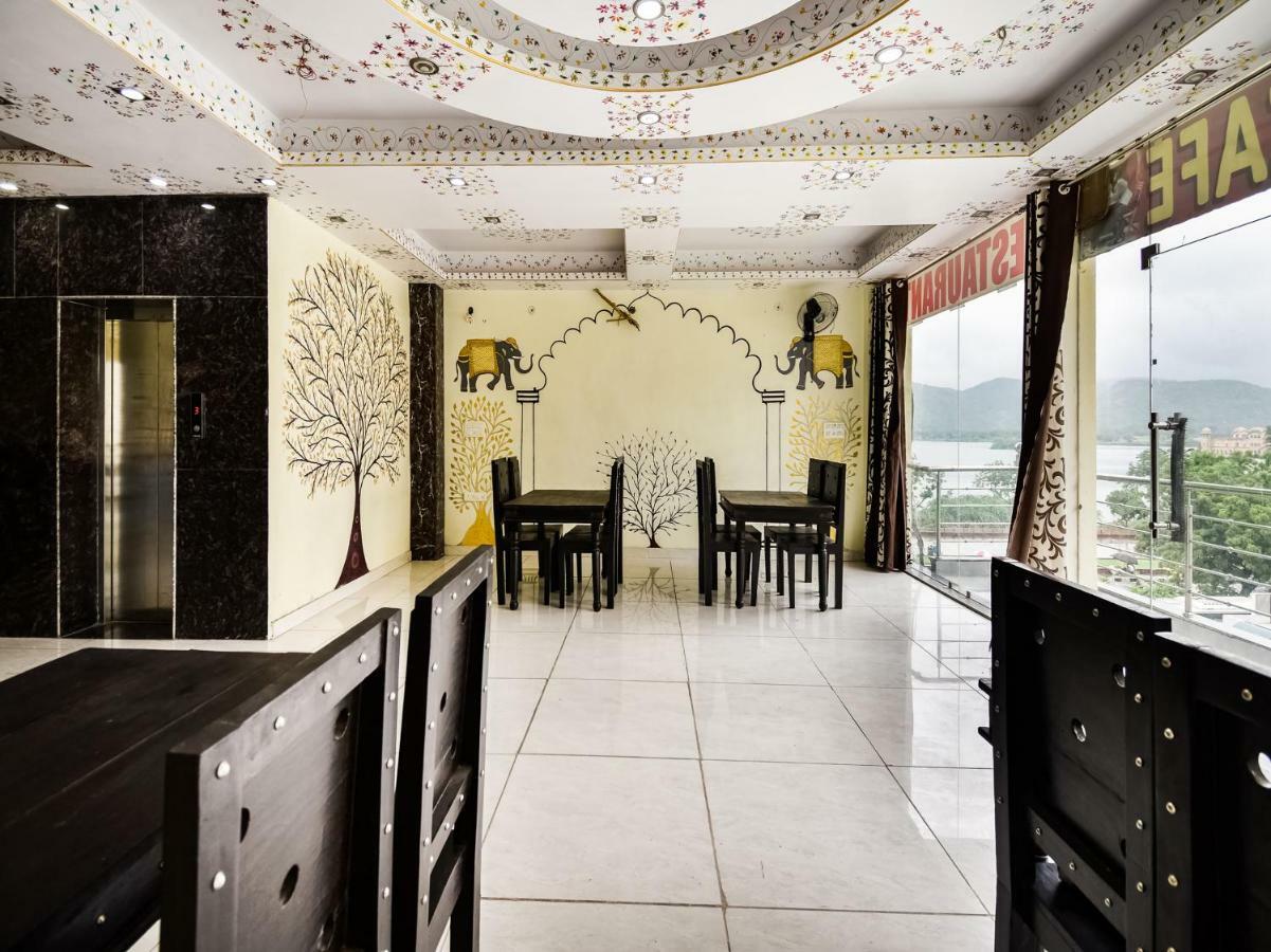 Oyo 48665 Kesar Palace Amer Exterior foto
