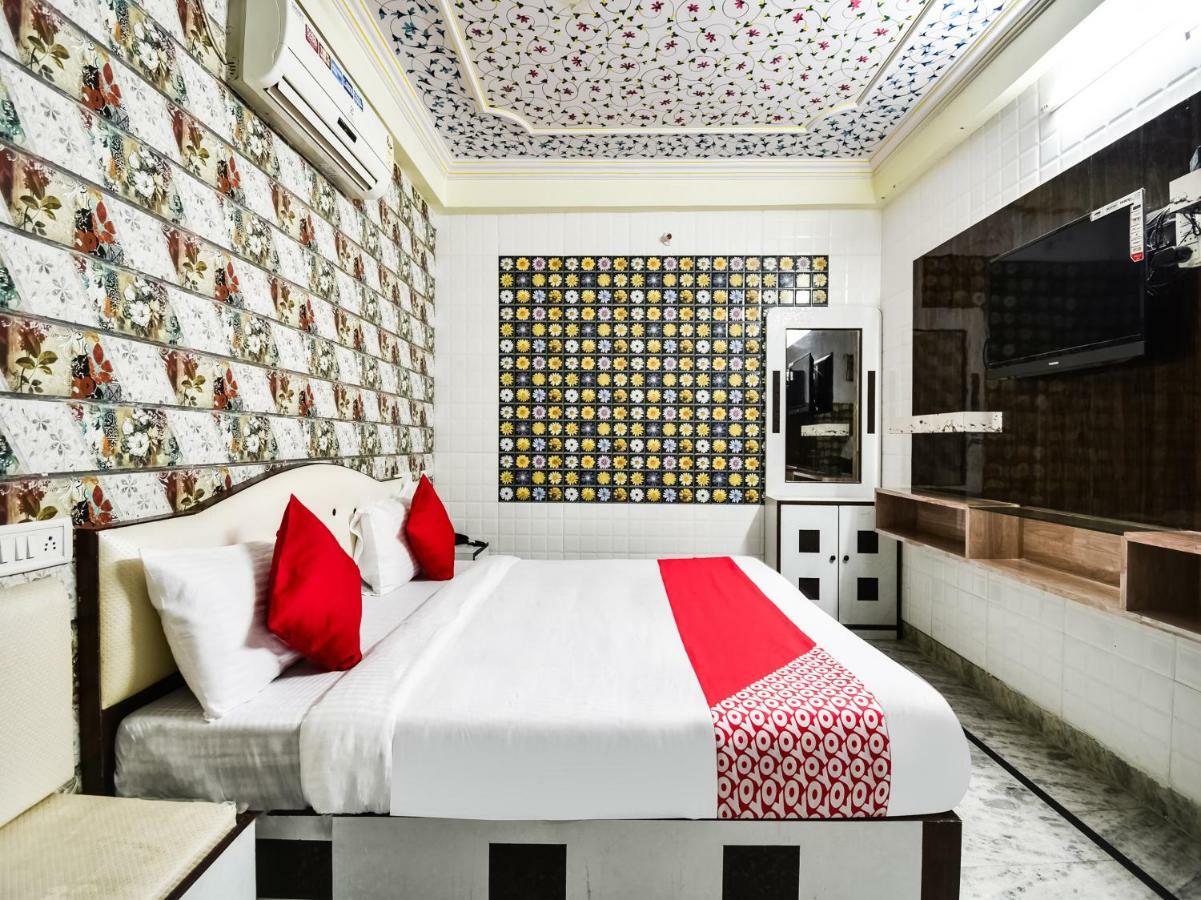 Oyo 48665 Kesar Palace Amer Exterior foto